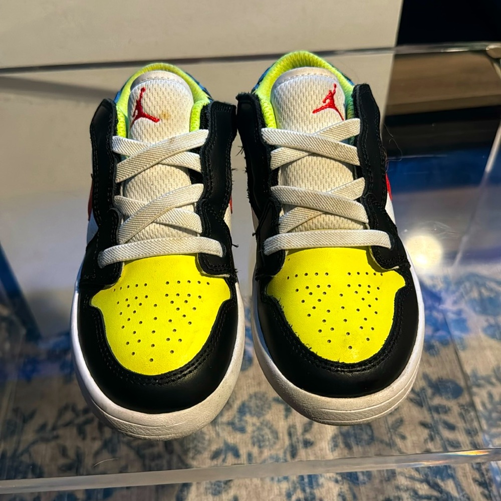 Jordon Low 1 ATL Kids Sneakers
